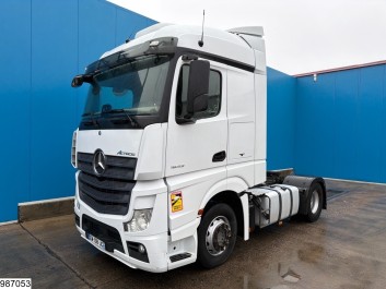Mercedes Actros 1843