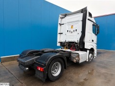 Mercedes Actros 1843