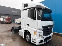 Mercedes Actros 1843