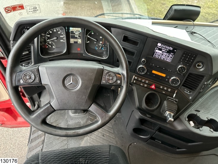Mercedes Actros 2548