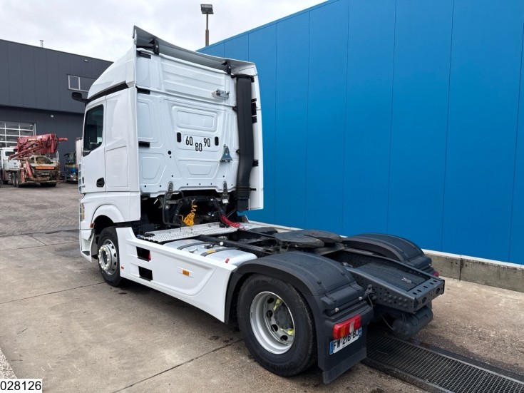 Mercedes Actros 1845