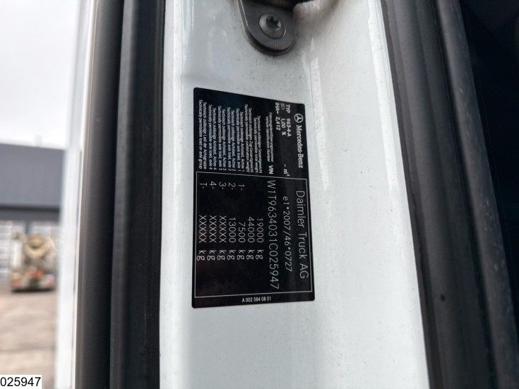 Mercedes Actros 1845