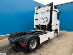 Mercedes Actros 1845