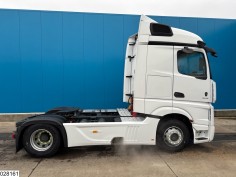 Mercedes Actros 1845