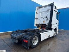 Mercedes Actros 1845