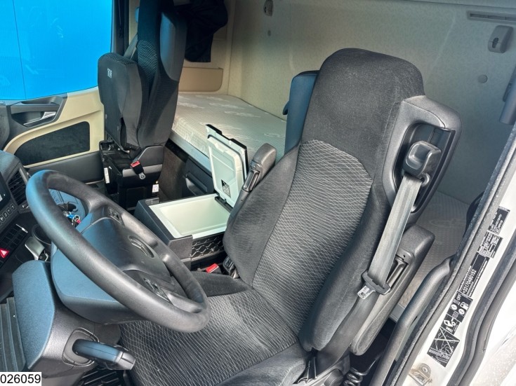 Mercedes Actros 1845