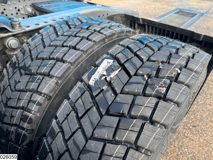 Mercedes Actros 1845