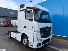 Mercedes Actros 1845