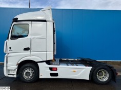 Mercedes Actros 1845