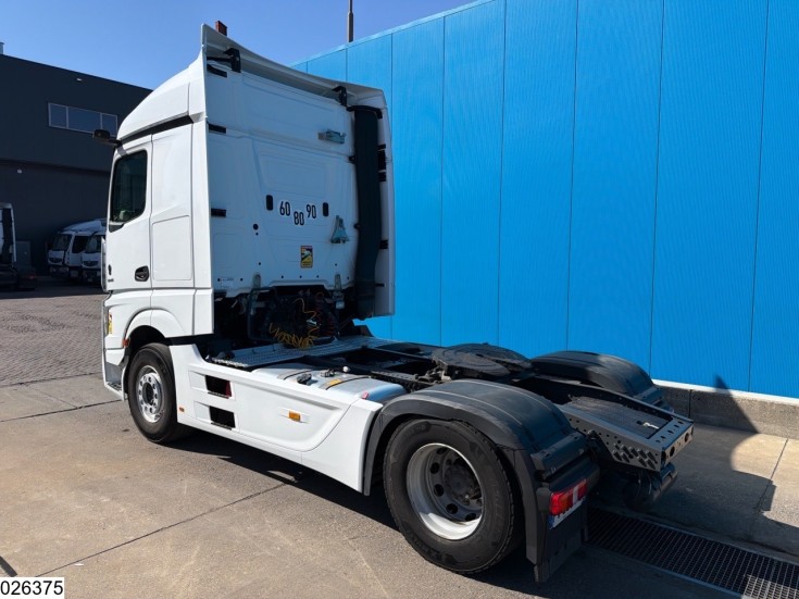 Mercedes Actros 1845