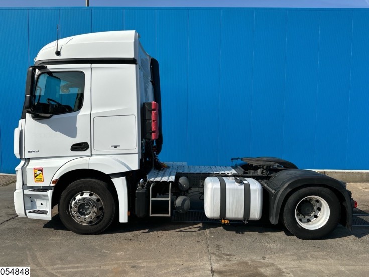 Mercedes Actros 1843