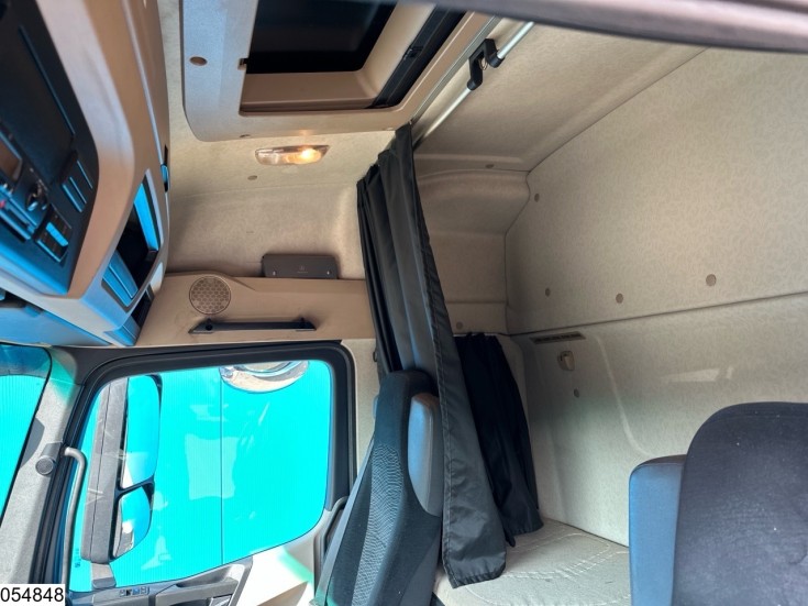 Mercedes Actros 1843