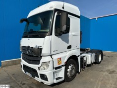 Mercedes Actros 1843