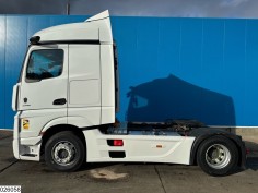 Mercedes Actros 1845