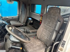 Mercedes Actros 1832