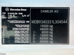 Mercedes Actros 1832