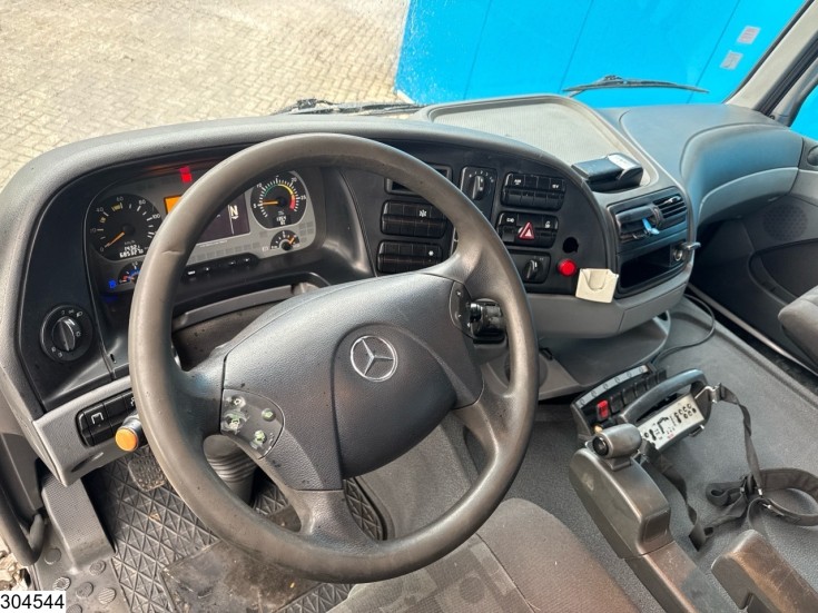 Mercedes Actros 1832