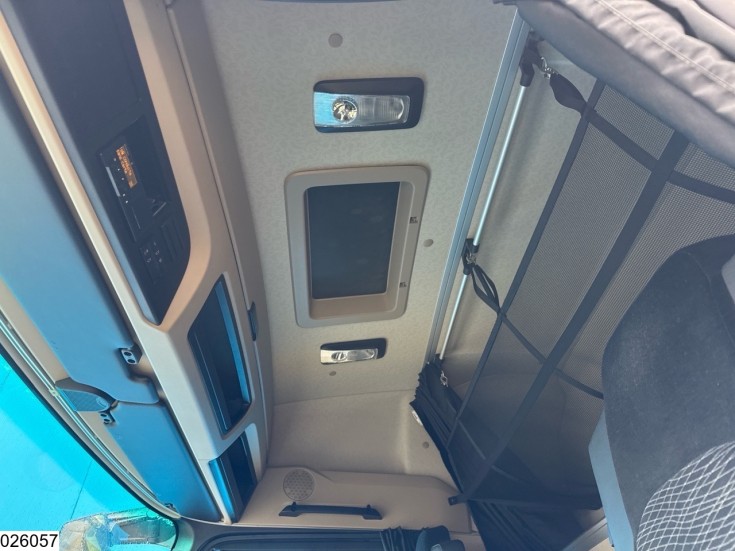 Mercedes Actros 1845