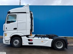 Mercedes Actros 1845