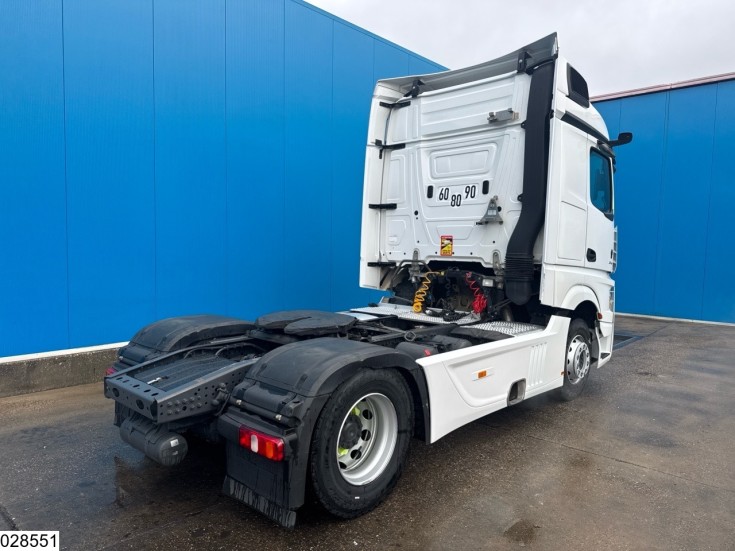 Mercedes Actros 1845