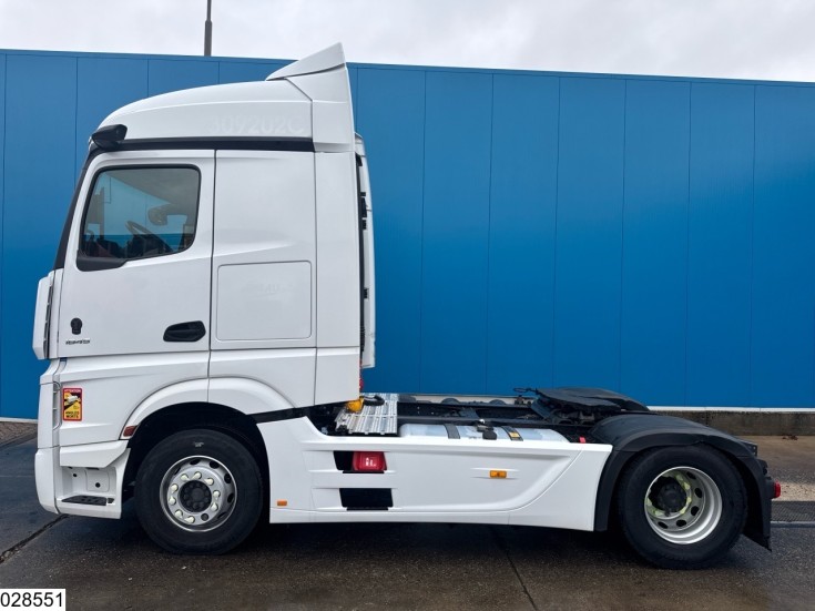 Mercedes Actros 1845