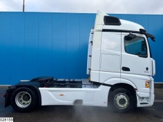 Mercedes Actros 1845