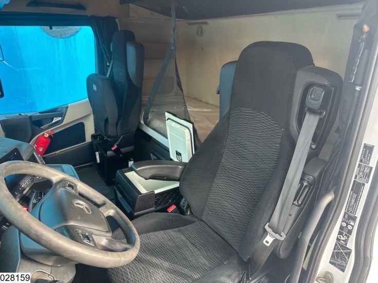 Mercedes Actros 1845