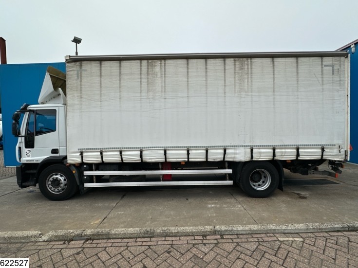 Iveco 180E28