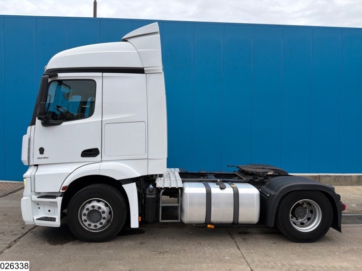 Mercedes Actros 1845