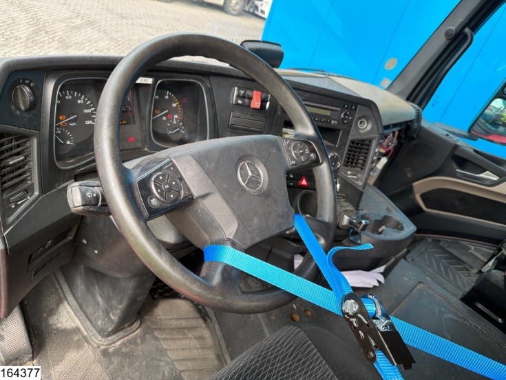 Mercedes Actros 1843