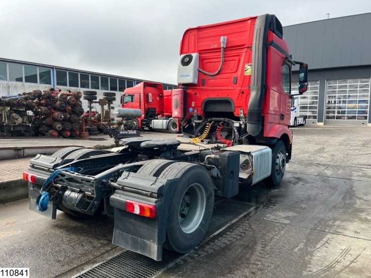 Mercedes Actros 1843