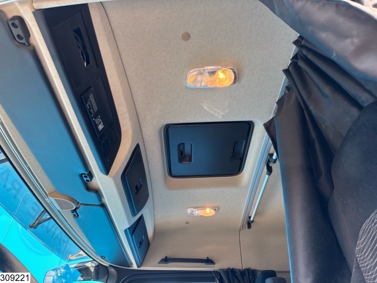 Mercedes Actros 1848