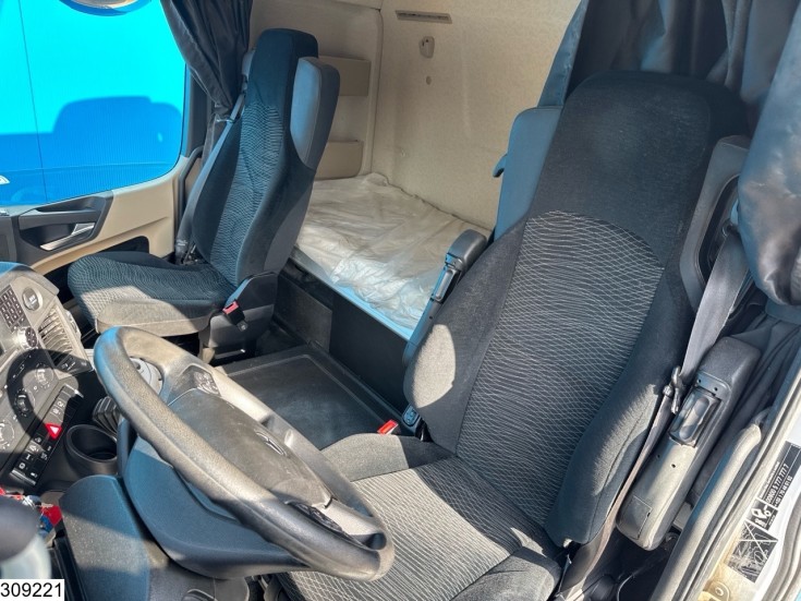 Mercedes Actros 1848