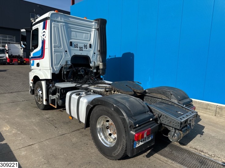 Mercedes Actros 1848