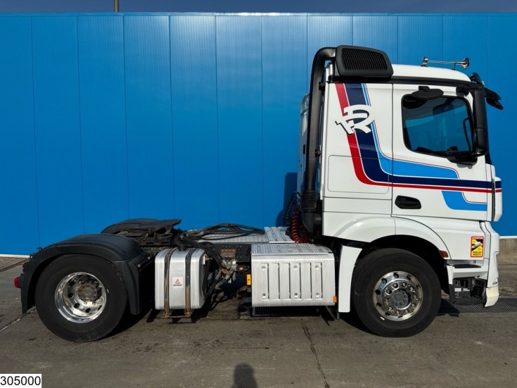 Mercedes Actros 1848