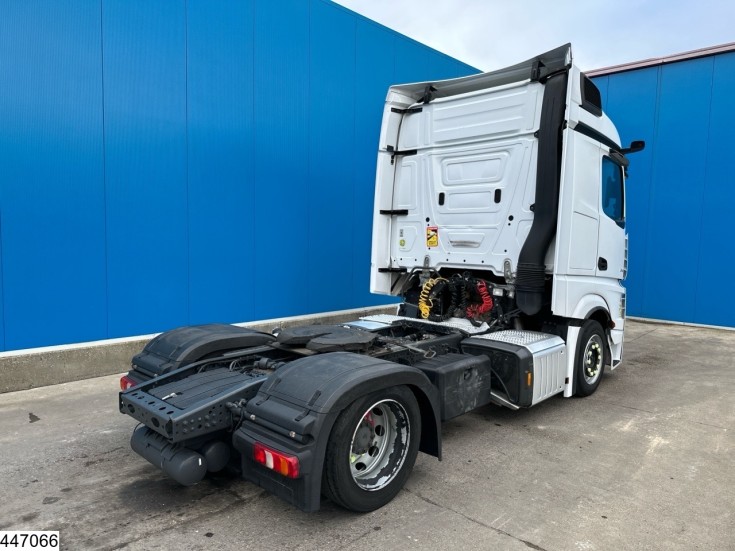 Mercedes Actros 1845