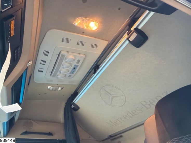 Mercedes Actros 1845