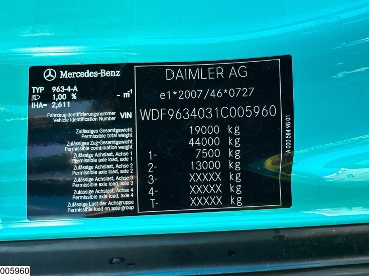 Mercedes Actros 1848