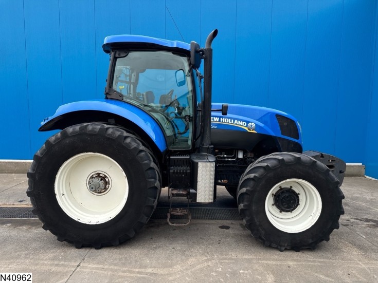 New Holland T 7.210