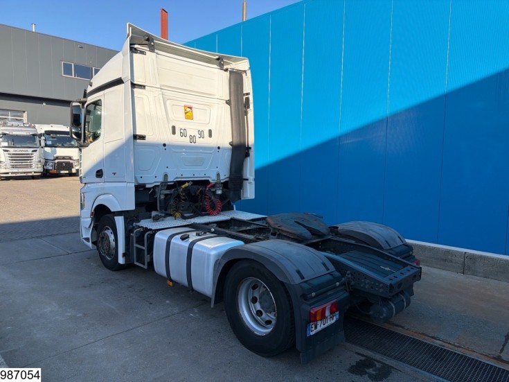 Mercedes Actros 1843