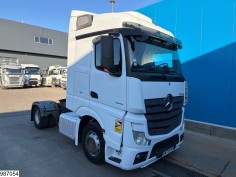 Mercedes Actros 1843