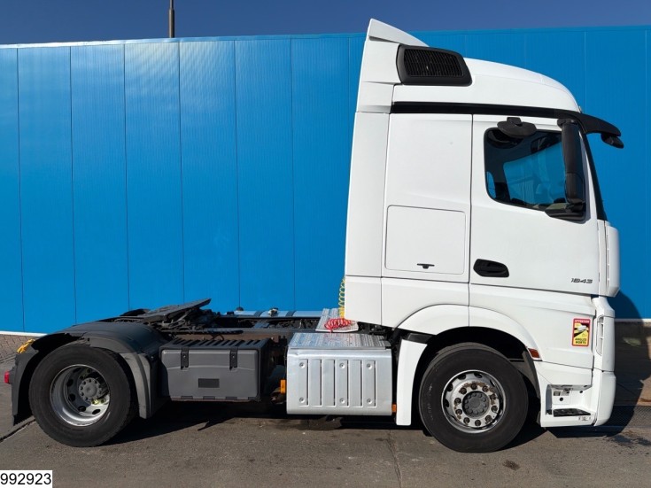 Mercedes Actros 1845