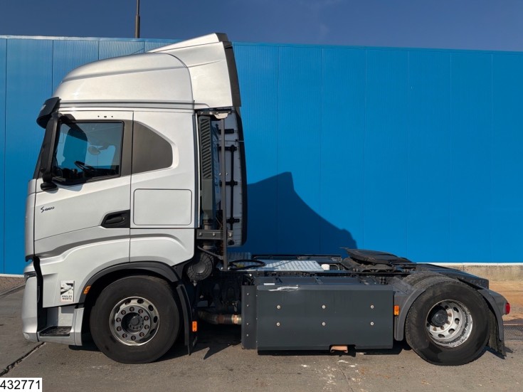 Iveco S way 460