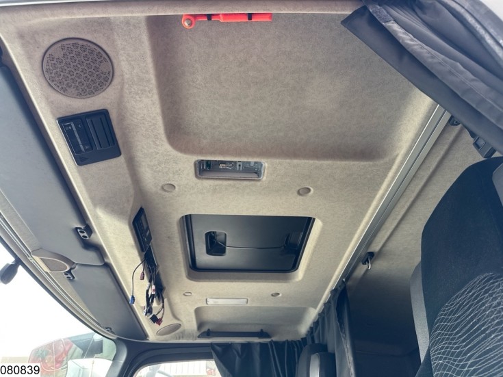 Mercedes Actros 1843