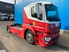 Mercedes Actros 1843