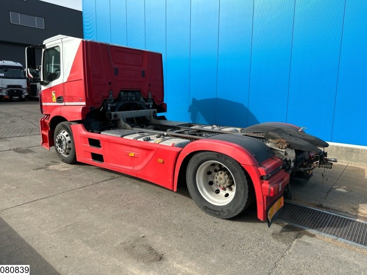 Mercedes Actros 1843