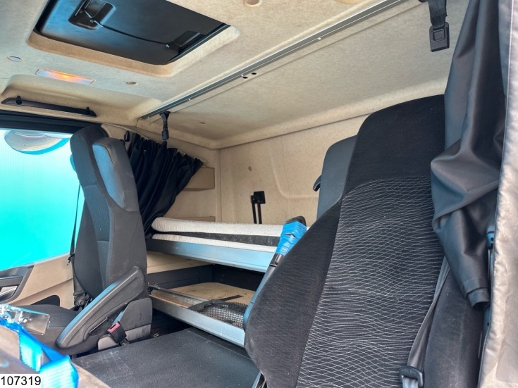 Mercedes Actros 1843