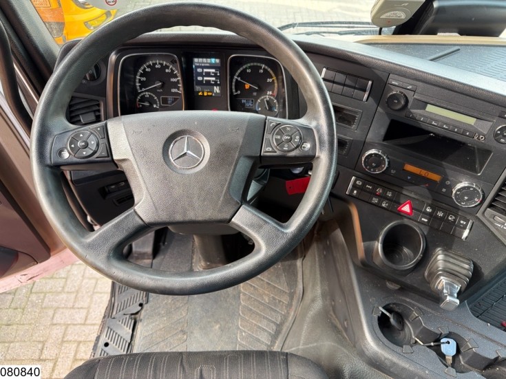 Mercedes Actros 1843