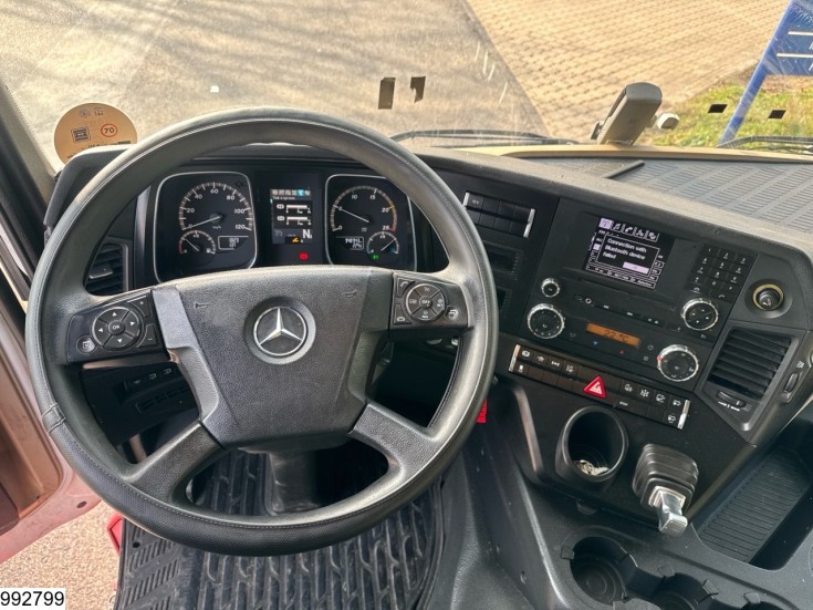 Mercedes Actros 1843