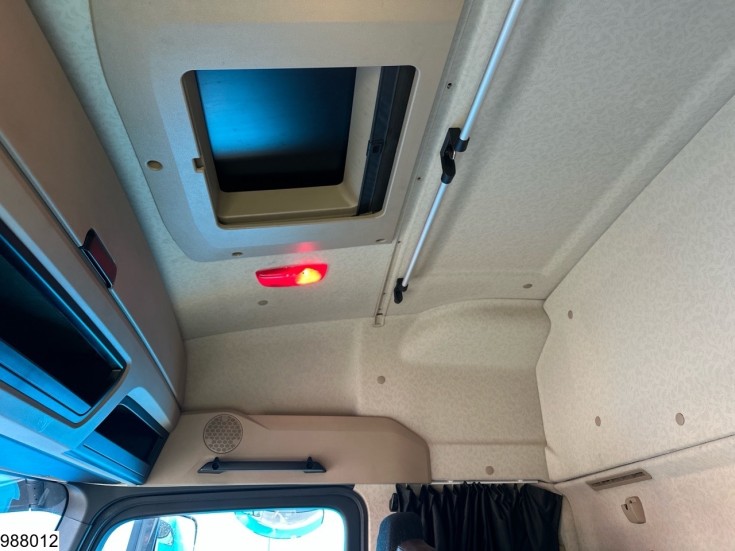 Mercedes Actros 1848